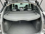 外から車内が見えにくいトノカバー付