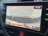 【バックカメラ】駐車時に後方がリアルタイム映像で確認できます。大型商業施設や立体駐車場での駐車時や、夜間のバック時に大活躍!