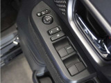 ◆パワーウィンドウスイッチ◆運転席から全席の窓の開閉操作を行うことが出来いつでも換気ができます!