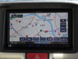 住所・電話番号・ジャンル・周辺施設などをスピード検索。もちろん自宅を登録しておくと、帰り道もクイック誘導。気になるあのスポットへ&hellip;ナビゲーションをセットして愛車と一緒にお出かけしてみませんか?
