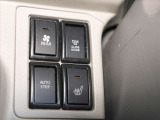 運転席側にはシートヒーターが装備されております☆