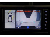 フロントビューカメラ付きなので見通しの悪いコーナーでも安全に視界を確保することが出来ます。 あくまで安全をサポートするものなので実際の目で確認しましょうね。