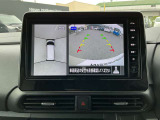 アラウンドビューモニター 駐車場での車庫入れや狭い道路での走行にカメラで確認が出来るので安心です。