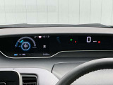 メーター内で様々な車の設定やデータの確認もできちゃいます!