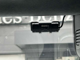 メルセデス・ベンツの定める厳しい基準をクリアしたお車のみをご案内させて頂きます。納車前整備はメーカー規定に基づき最大100項目にも及ぶ点検を熟練のメカニックによって行いご納車させて頂きます。