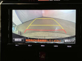 バックギアに入れて頂きますと、この様に後方が映し出されます!最終の確認はご自分の目と耳で必ず行ってください!安全第一で♪