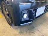霧がひどく対向車やセンターラインが見えにくい日はフォグランプが大活躍ですね!