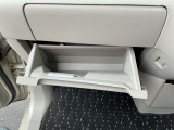 収納もバッチリ!小物が散乱しがちな車内もスッキリさせる事ができますね♪