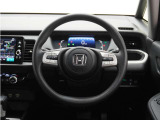 ◆ハンドル全体◆各種スイッチがハンドルから手を放さず操作できるので運転中でも楽に操作できます。