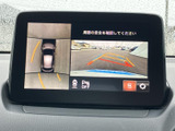 後方の状況をスムーズに確認できるので、駐車や狭い道での運転が楽になります。安全確認をサポートし、安心のドライブを叶えます。
