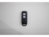 スマートキーはカバンの中やポケットに携帯するだけでドアロックの開閉・エンジンスタートが可能です!
