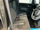 シートはフィット性も良く、楽な運転姿勢を保てます。