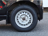 当社はピットがあり整備士も常駐してますので納車前整備・車検整備もお任せ下さい。