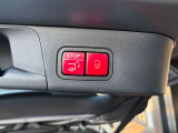 電動リアゲートを装備。荷物が多い日もスマートに開閉できます。