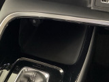 ドライブのサポート、車内の収納スペースも充実してます♪