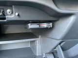 ここにETC付いております。高速道路の料金所もスイスイ♪ ETCカードの申し込みは日産カードがおすすめ!!!「安心」「おトク」「便利」で皆さまのカーライフをサポートする特典満載のカードです。