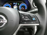 同一車線運転アシスト機能『プロパイロット』搭載。車間距離も見てくれるアダプティブクルーズコントロールとしても使えます。