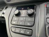 冷えが気になる方にもうれしい、運転席&助手席シートヒーター。