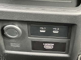 USB接続出来ます。