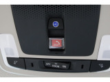 緊急通報ボタンが装備されています。ホンダコネクト対応。ご利用には、Honda Total Care プレミアムのご加入が必要です。