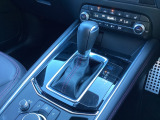 アクセルペダルを踏み込む量や速さに応じて変速パターンをし、人馬一体の運転感覚を発揮してくれる6速オートマ!