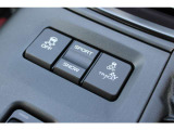 「VSCトラックモードスイッチ」装備、車の走行状態を各種センサーで常に検知し、理想の走行状態に近づけるようにドライバーをアシスト、走行シーンに合わせて4つのモードを選択できます