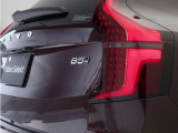 【B5 AWD】オンデマンドAWDにより、路面状態を問わず、優れた走行安定性、トラクション、コントロール性を発揮します。