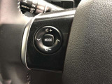 【ステアリングスイッチ】左です。ハンドルから手を離さず、運転に集中したまま手元でオーディオ操作等ができます。