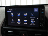 ナビゲーションは純正メモリーナビ(LXM-242ZFNi)を装着しております。AM、FM、Bluetooth、フルセグTVがご使用いただけます。初めて訪れた場所でも安心ですね!