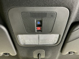 ホンダコネクトは事故や急病、あおり運転などのトラブル時に、ボタンひとつでオペレーターと通話でき、警察や消防への連携を迅速に行います。