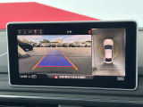 ●リアビューカメラ『入車経路を算出し、ガイドラインと補助線をディスプレイに表示します。同時にバンパーに内蔵のセンサーが障害物を感知し音で注意を促します。後方の死角も安心していただけます。』