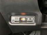 ハンドルの左下にETCがついています。高速道路の料金所の通過も楽々です。カードの取り出しもしやすい場所についています。