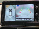 【アラウンドビューモニター】車を上から見下ろしているかのような映像で周囲の状況がひと目で確認、狭い駐車場に駐車するときも安心です♪
