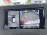 アラウンドビューモニター付きで楽々駐車