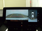 バックガイドモニターで、後方を確認しながら安心して駐車することができます。運転初心者も熟練者も必須の機能ですよ!