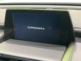 【メーカー純正ナビ】インテリアに溶け込むスタイリッシュな「専用設計」メーカーナビを装備♪視認性や操作性など基本性能にも優れ、より上質なカーライフをお楽しみいただけます。