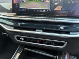 ◆iDriveを装備。操作系統をディスプレイから独立させることで、人間工学に基づいた最適な運転環境を実現しております。◆