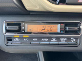 運転者に優しいスイッチ類の配置です。