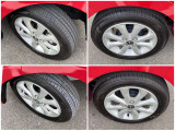 タイヤ4本それぞれの写真です。155/65R14タイヤ&アルミホイール装着