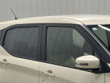 プラスチックバイザーがない分デザインもすっきり★洗車の時の窓拭きもラクラクです!