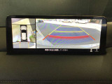 360&deg;ビューモニターでは前後左右4つのカメラ映像をさまざまな走行状況に応じて切り替えてセンターディスプレイに表示することで、駐車時や狭い道でのすれ違い時、見通しの悪い交差点進入時でも安心感を高めます