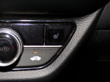 【シートヒーター】シートヒーター装備車です。寒い冬に乗車中とても暖かく快適に移動できます。冷え性の方にピッタリの装備です!