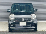 LEDヘッドライトは、本当に明るくて安全です。暗い夜道からお客様を守ってくれます。運転しやすいですし、自慢にもなるかも?黄色いハロゲンライトと見比べてください。