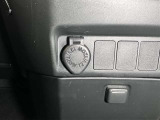 アクセサリーソケット付き車両です。
