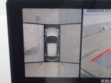 車両周辺の確認を補助する360&deg;ビュー・モニターです。