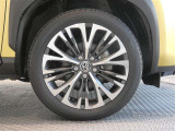 R5年式夏タイヤ215/50R18ダンロップ製です。