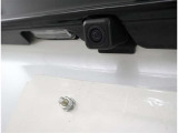 バックカメラが付いているので後方確認が非常にしやすいです。今や運転初心者も熟練者も必須装備!ついていて損はないですね♪