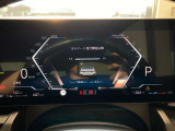 見やすいレイアウトにまとめられたインフォメーションディスプレイ。運転中に集中しながら必要な情報を把握することができます。