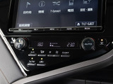★使いやすさや安全性を追求したステアリング周り!高級車ゆえにスイッチ類が多いのも特徴ですね!考え尽くされた配置ですぐに使いこなす事が出来ますのでご安心下さい!是非、体感してみて下さい!!