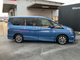 給油口は右側です。